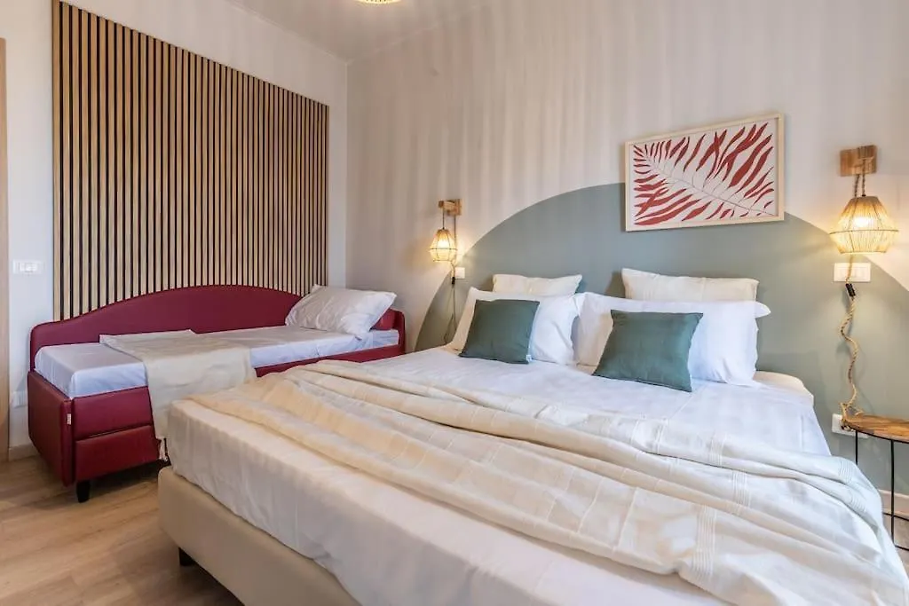 Dafne Rooms Un Soggiorno Energico E Pieno Di Vita Rome 0*,